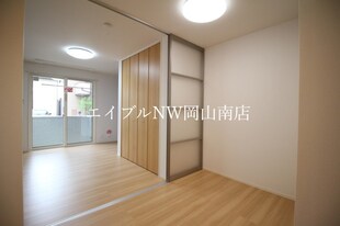 岡山駅 バス19分  新福・岡山交通本社前下車：停歩5分 3階の物件内観写真